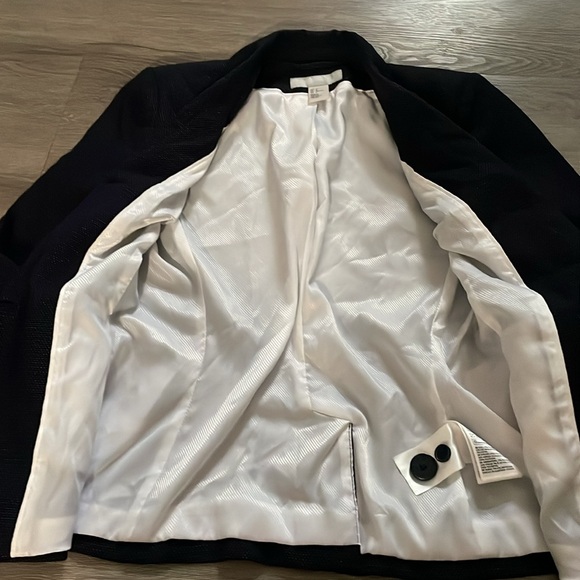 H&M Blazer - Picture 3 of 4